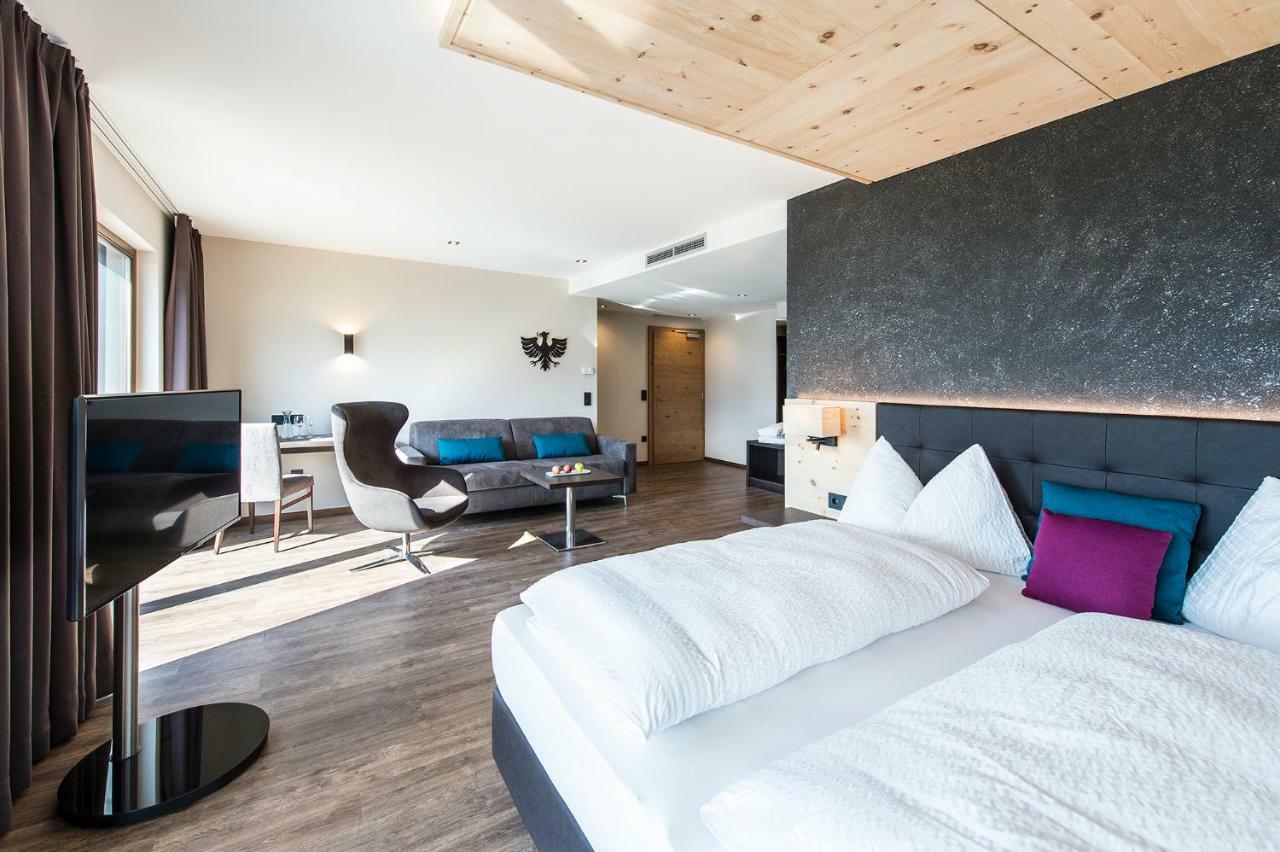 Hotel Zum Tiroler Adler Eksteriør billede